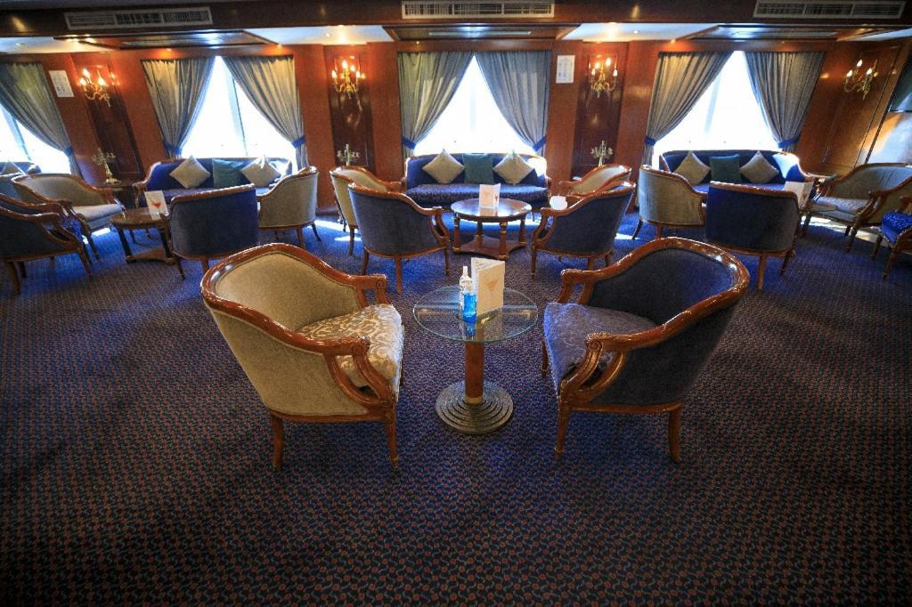 Bule Shadow III Hotel Nagaa Al Fuqani Luaran gambar